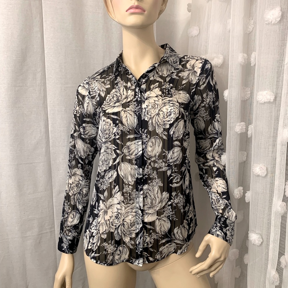 Ann Taylor black and white floral blouse, size XS